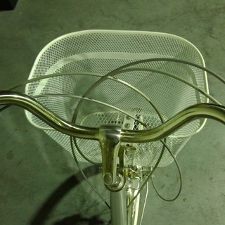 大人用三輪車　前輪20インチ/後輪16インチ