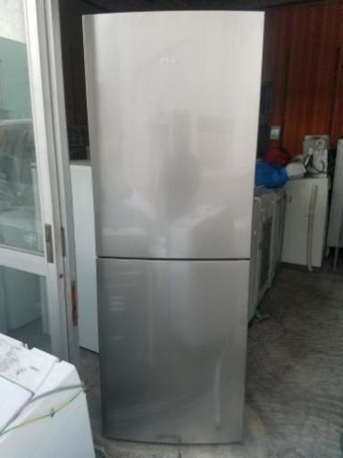 Haier ハイアール 冷凍冷蔵庫 JR-NF305AR 2013年製