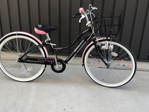 特価【直渡し】ブリヂストン ワイルドベリー ブラック 22インチ　ヘルメット付き ☆彡ブリヂストン BRIDGESTONE ワイルドベリー22インチ ブラック