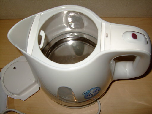 ティファール アプレシア ウルトラクリーン ネオ 電気ケトル 0 8l 美品 シロ 大垣のキッチン家電 電気ポット の中古あげます 譲ります ジモティーで不用品の処分