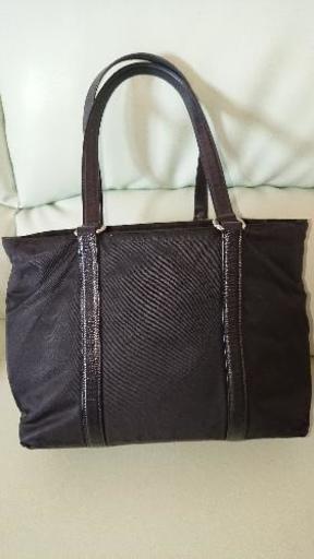 プラダバッグ 正規品