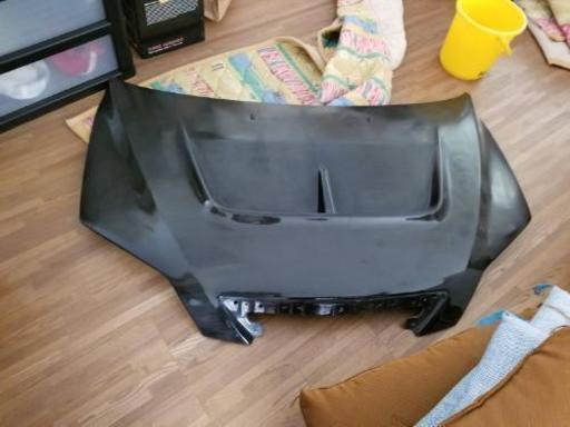 デミオのウェットカーボン・軽量化・エアロボンネット・re雨宮に関するカスタム事例｜車のカスタム情報はCARTUNE