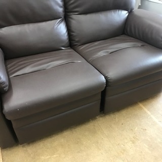 2人掛け電動リクライニングソファー　中古　リサイクルショップ宮崎屋19.7.19 2人掛け電動リクライニングソファー 中古 リサイクルショップ宮崎屋19.7.19