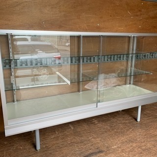 ショーケース きれいです