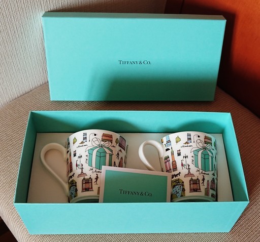 新品　TIFFANY の「5TH アベニュー マグカップ」　美品