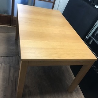 IKEA 伸縮式テーブル BJURSTA ビュースタ