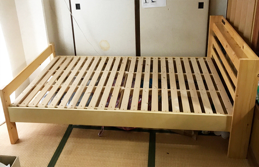 美品 ニトリ 棚付きスノコベッドフレーム 高さ調整可能 コンセント付 Altama 神戸のベッドの中古あげます 譲ります ジモティーで不用品の処分