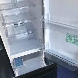 取引中2015年製三菱冷凍冷蔵庫人気の黒146L。千葉県内配送無料。設置無料。 取引中。2015年製三菱冷凍冷蔵庫。146L黒。千葉県内配送無料。設置無料。