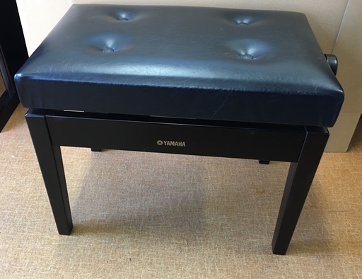 YAMAHA中古ピアノ椅子　片ハンドル高低自在　座面56×36(cm)
