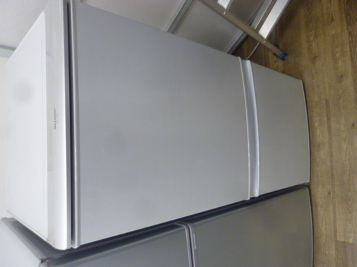 R 中古 SHARP ２ドア冷蔵庫（137L・右開き） つけかえどっちもドア SJ-14T 2011年製