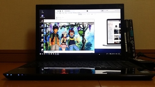 【美品】Windows10ブルートゥース搭載スリムノートパソコン 予備バッテリー付き 新品無線マウスプレゼント中 (15.6型 第三世代 Core i5 富士通)