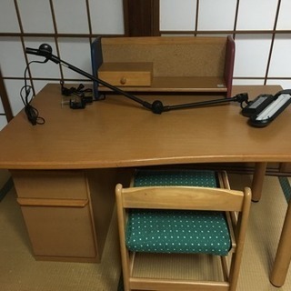 KOKUYOの学習机、アレンジできます。