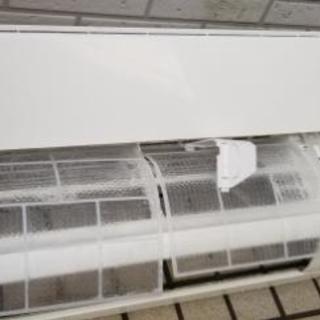 2.5ｋタイプ。8畳～10畳用♪クリーニング済み！工事付き！保証付き！配送込！取り外し無料！エリア限定