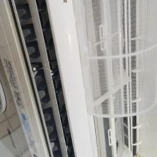 stussy パーカー-2.5ｋタイプ。8畳～10畳用♪クリーニング済み！工事付き！保証付き！配送込！取り外し無料！エリア限定