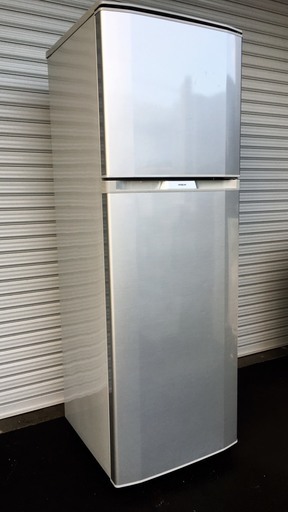 HITACHI　大容量2ドア冷蔵庫　230L　2010年