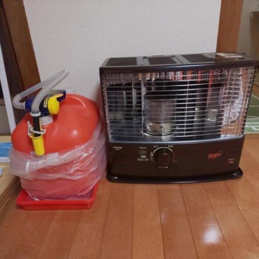09年製トヨトミ石油ストーブ（おまけ付き）