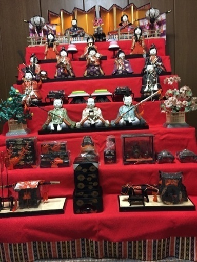 7段飾り 雛人形 （木目込み）