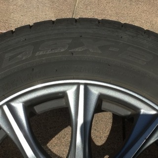 スタットレスタイヤ（175/65R14）