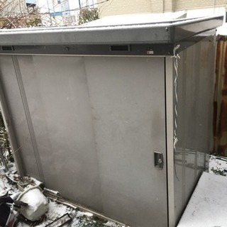 イナバ物置 近場なら運搬します。取りに来れるなら値引きします 