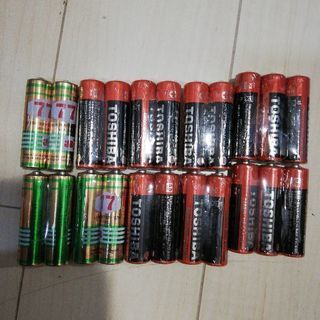 乾電池22個