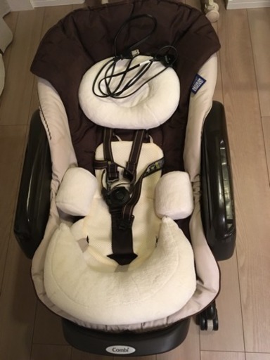 受付中止 美品  コンビ  電動ネムリラ