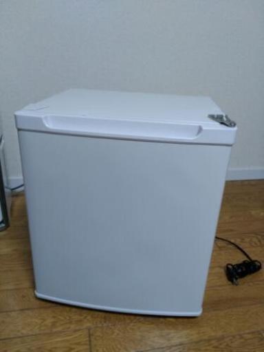 取引中　小型冷蔵庫