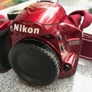 Nikon デジタル一眼レフカメラ D3200 18mm-270mm 