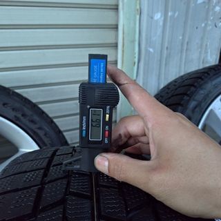 225/45R17 スタッドレス　Z33純正ホイール