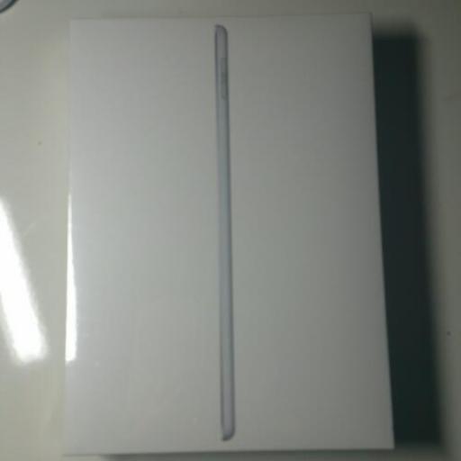 新品ipad Wi-Fi32GB 6th Generation　2018 9.7インチ　シルバー 未開封