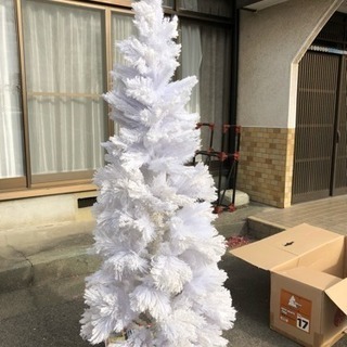 【ネット決済・配送可】ホワイトクリスマスツリー180cm(^-^)