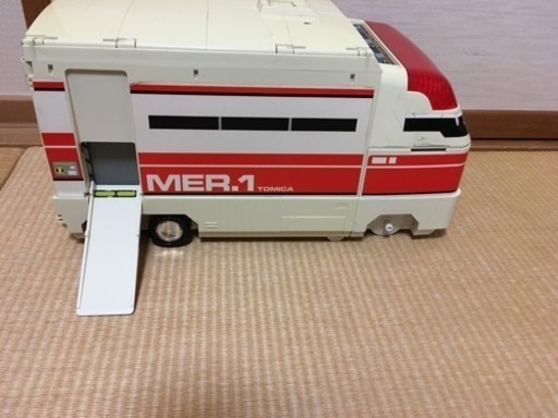 中古 トミカ ファクトリーboxと救急車型移動基地 ピッケル 太田のおもちゃ 乗り物 ミニチュア の中古あげます 譲ります ジモティーで不用品の処分