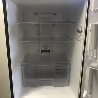 120200☆三菱 大きめ2ドア冷蔵庫 11年製 256L☆
