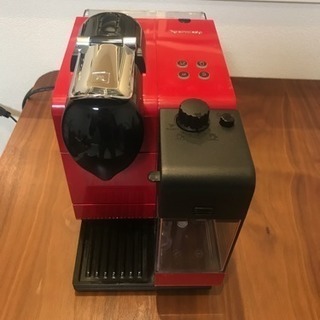 コーヒーメーカー（Nespresso F411）