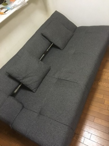 交渉可能 7万円程で買ったソファーベットです。