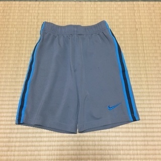 【SOLD OUT】 NIKE ハーフパンツ