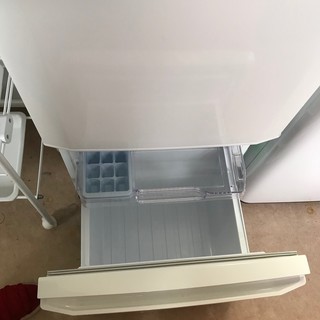 使用期間三か月！！　２０１８年製　２ドア冷蔵庫