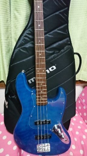 ベース青