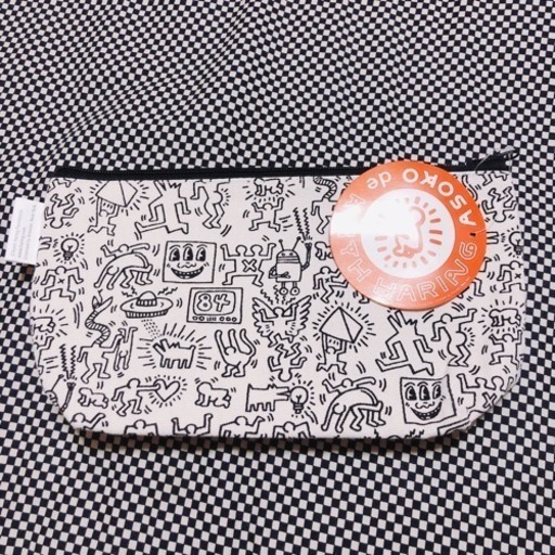 新品未使用 キースへリング Asoko 限定コラボ ポーチ みな 川崎の服 ファッションの中古 古着あげます 譲ります ジモティーで不用品の処分