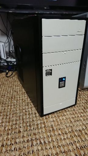 デスクトップPC本体