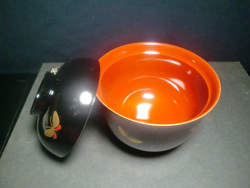 しつきシック／漆塗り／チョウの絵柄／器蓋付／5客セット／新品未使用品