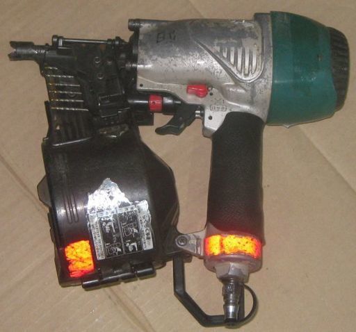 常圧  コンクリート釘打機  日立　ポイント付