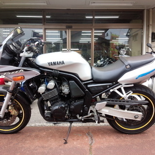 NO.2416　ＦＺ４００　水冷４サイクル１６バルブ４気筒エンジン　☆彡 NO.2416 FZ400 水冷4サイクル16バルブ4気筒エンジン ☆彡