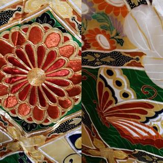振り袖☆正絹 白地に蝶花文様 金コマ刺繍