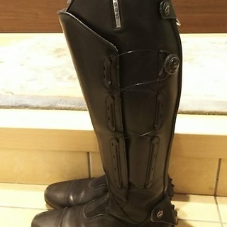 中古VEREDUS乗馬用ブーツを販売
