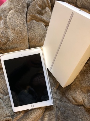新品 iPad(6世代)