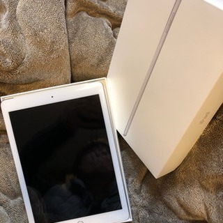 新品 iPad(6世代)