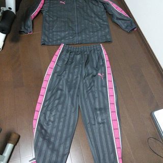 プーマジャージ上下サイズ下o 上l Oかなりダメージあります ひろやン 的形のスポーツウェア メンズ の中古あげます 譲ります ジモティーで不用品の処分