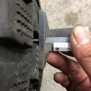 純正アルミ付き スタッドレスタイヤ ランクル ランドクルーザー 100