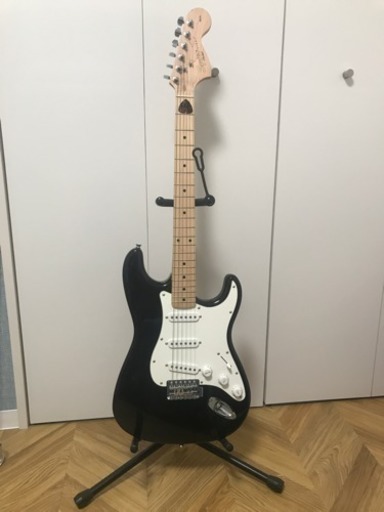 Squier byFenderエレキギター黒