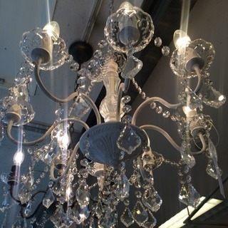 シャンデリア 新品未使用 白